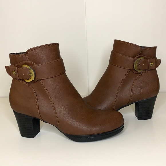 Life Stride Shoes - ♦️SOLD♦️Life Stride keepsake ankle boots 👢 (NWOT)